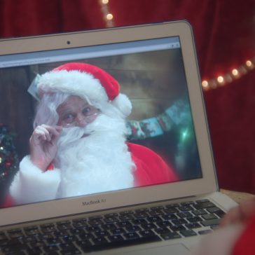 52% das crianças brasileiras descobriram a verdade sobre o Papai Noel na internet, revela pesquisa